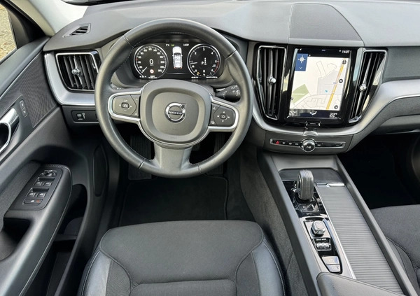 Volvo XC 60 cena 126900 przebieg: 70000, rok produkcji 2019 z Ząbki małe 211